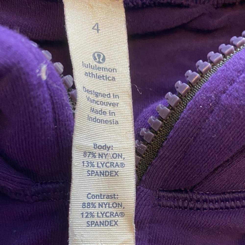Lululemon. Size 4 - Picture 2 of 3